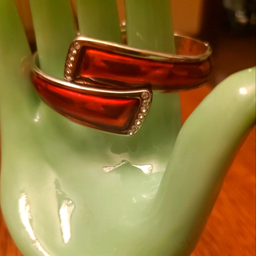 FUMI Red Enamel Purse bag hook, hanger, Cuff, Bracelet, w/Pads. GREAT invention!